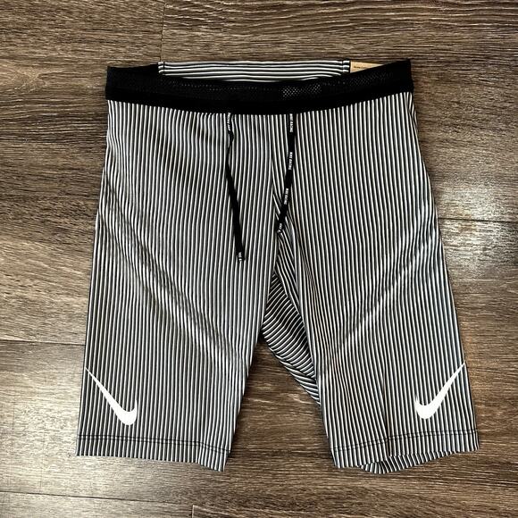 Nike Men XS AeroSwift Men's Dri-FIT ADV Running 1/2-Length Tights FN3369-013 New - Picture 1 of 4